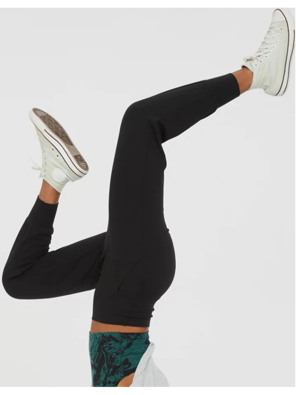 OFFLINE By Aerie Real Me Jogger Size XL NWT